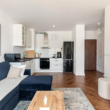 Modern - Garden And Free Parking