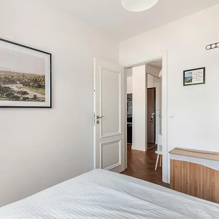 Apartman Modern - Garden And Free Parking Kowale