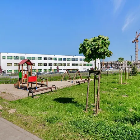 Modern - Garden And Free Parking Apartment *