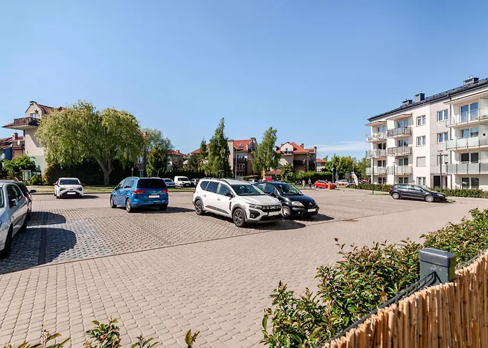 Modern - Garden And Free Parking